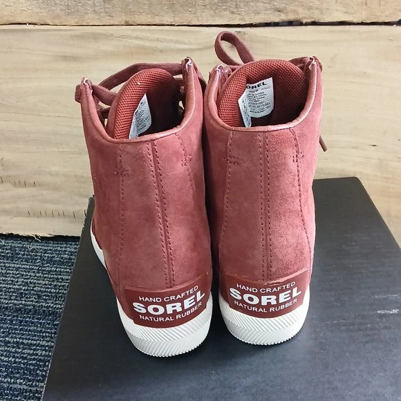 Sorel NWT Burgandy Out N About Slip on Wedge shoes 6 Waterproof - Picture 4 of 8